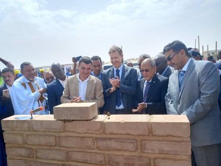 Pose de la première pierre d’un débarcadère à Legoueïchich (Tiguint)