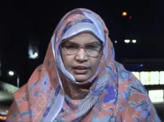 Une députée proteste contre les restrictions faites à l’opposition lors de sa préparation de son meeting à Nouadhibou