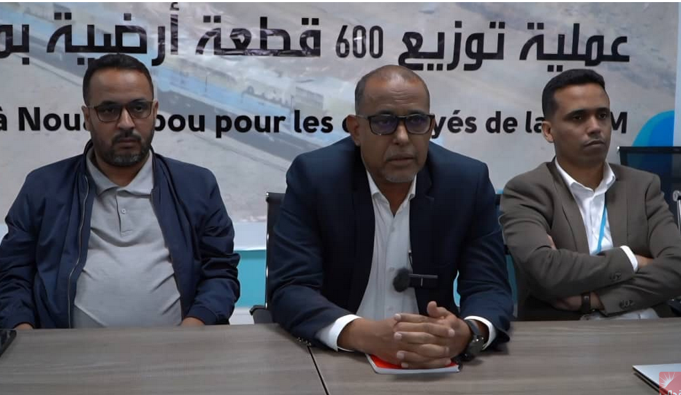 La SNIM distribue les documents de 600 parcelles de terrain à ses employés à Nouadhibou