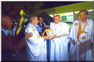 1er Salon culturel de Nouakchott : Ainina O.Eyih primé du bouclier l’Imam El Hadramy 