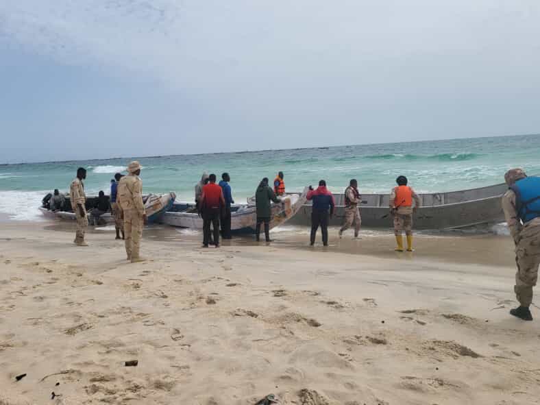 Nouadhibou : 121 migrants clandestins interceptés à bord d’une embarcation par les garde-côtes mauritaniens 