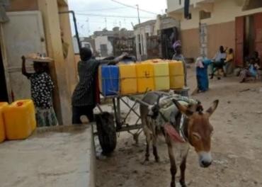 Reportage: Pénurie d’eau dans les quartiers du secteur 16 de Tarhil
