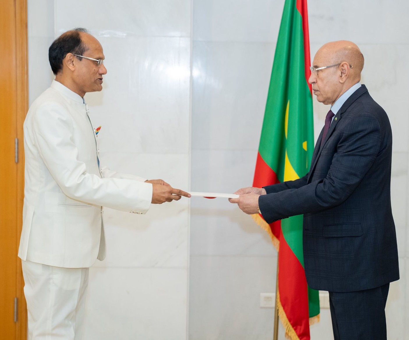 Le Président de la République reçoit les lettres de créance du nouvel ambassadeur indien