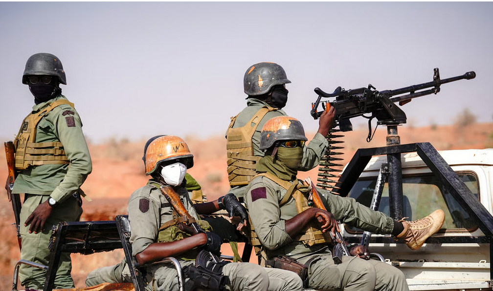 Niger: le Jnim revendique l'attaque de l'aéroport de Niamey qui a tué au moins 11 soldats et deux civils