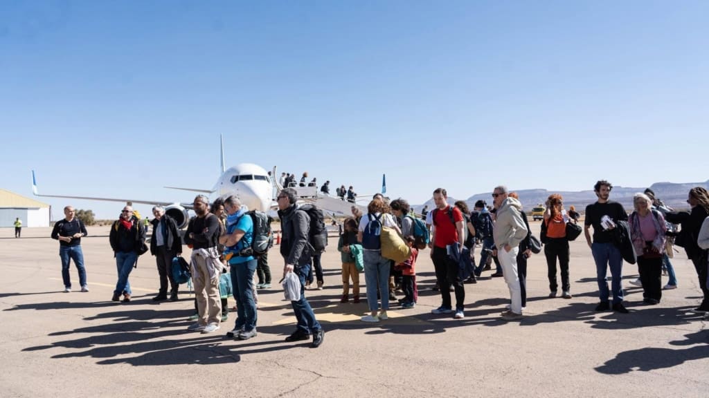 Nouvelle saison touristique : arrivée samedi à Atar du premier vol de touristes en provenance de Paris 