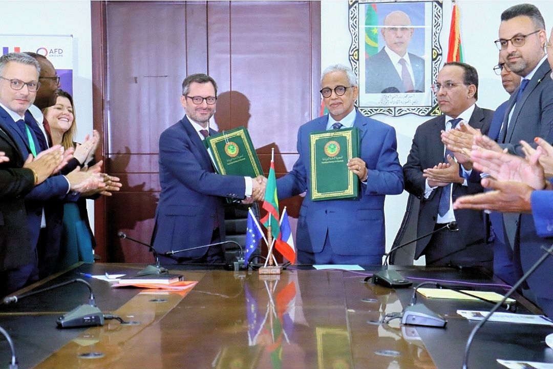 La Mauritanie et la France signent deux conventions de financement pour le projet «Développement de Tamourt Naâj»